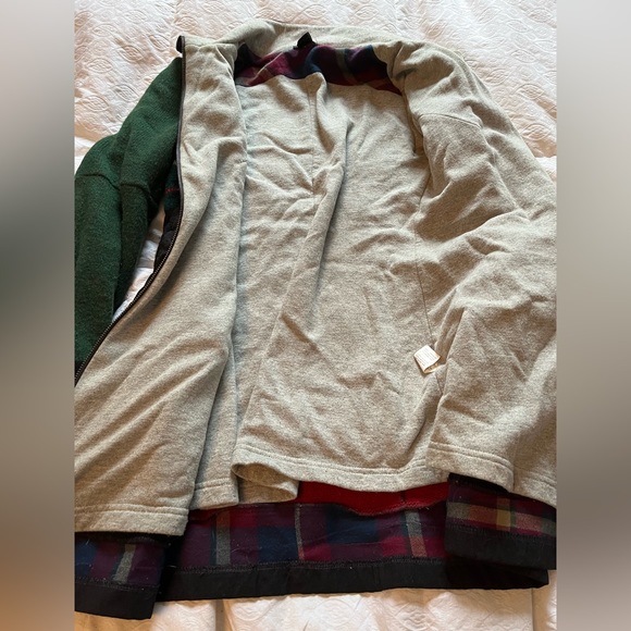 Preloved brand winter size small coat - Picture 2 of 11